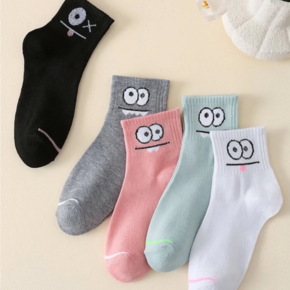 FRIDAY LIVE at 11:11 EST Come Party, incredible mystery boxes, and making deals! - Picture 4 of 4